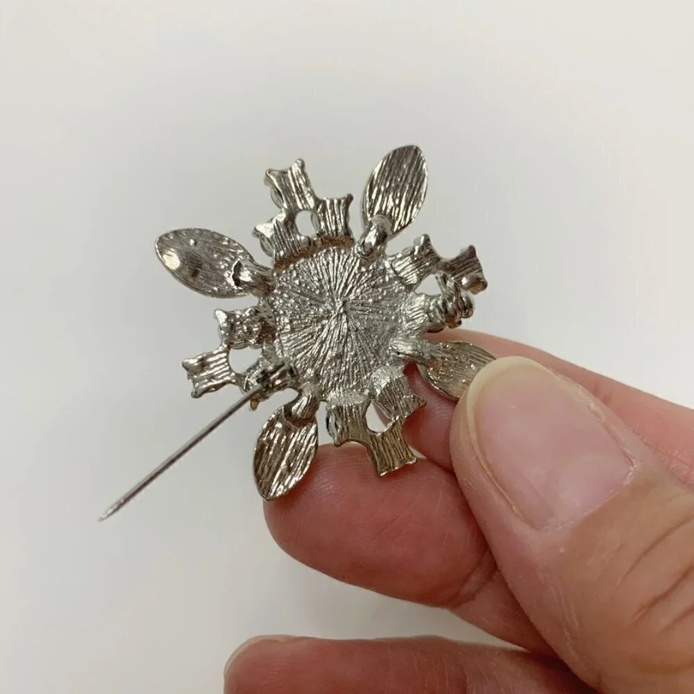2 Floral Pins / Brooches